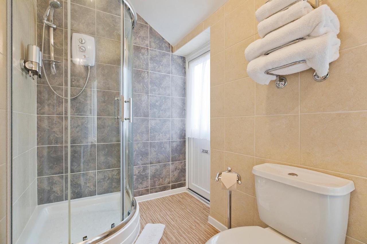 White Rose Guest House Mijas Costa Ngoại thất bức ảnh